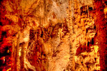 Tropfsteinhöhle in den Rhone Alpes by Gina Koch