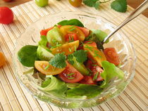 Salat mit bunten Tomaten by Heike Rau