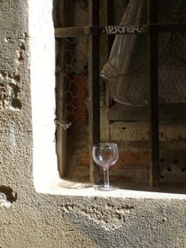 Abandoned glass by Benoît Charon
