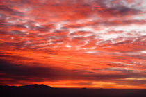 Sunrise over the Himalayas. von Tom Hanslien