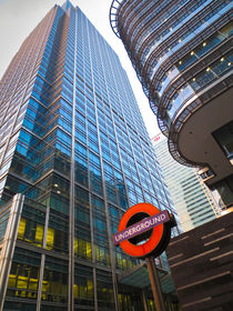 Canary Wharf London by David Pyatt