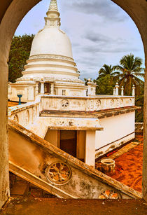 Blick auf einen Tempel von Gina Koch