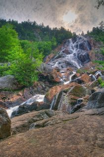 Delanay Waterfall by grimauxjordan