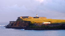 Fort Bathed in Sunlight von Judy Hall-Folde