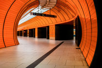 ORANGE SUBWAY STATION II. von Martin Dzurjanik