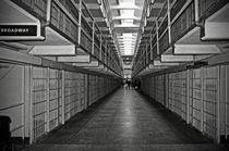 Broadway walkway in Alcatraz prison von RicardMN Photography