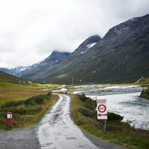 Tollstreet in Norway by intothewide