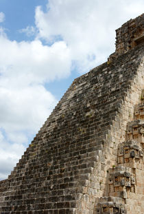 STAIRWAY TO HEAVEN Uxmal Mexico von John Mitchell