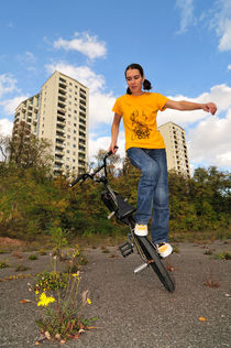 BMX Flatland in der Stadt mit Monika Hinz von Matthias Hauser