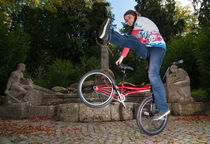 Monika Hinz alive and kicking - BMX Flatland von Matthias Hauser