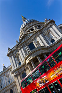 St Pauls Cathedral London by David Pyatt