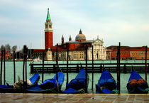 Gondolas and San Giorgio Maggiore, Venice von Linda More