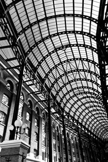 Hay's Galleria London by David Pyatt