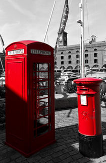 Post Box Phone box von David Pyatt