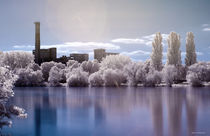 Fabrik am Fluss - Infrarot  von retina-photo