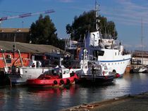 Ship Tug And Pilot Boat by Malcolm Snook