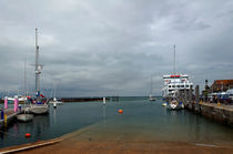 Yarmouth Harbour from the Slipway von Rod Johnson