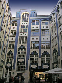 Berlin - Fassade der Hackeschen Höfe von Eva-Maria Di Bella
