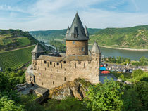 Burg Stahleck-Westseite (2) by Erhard Hess