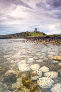 Dunstanburgh Castle Boulders von Chris Frost