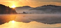 Sonnenaufgang am See von Bernhard Kaiser