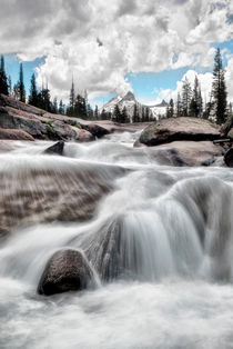 Tuolumne River and Unicorn Peak von Chris Frost