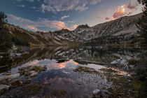 Harbor Lake Reflections von Leland Howard