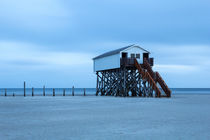 Elevated house on the Beach von kunertus