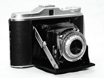 AGFA Isollete Camera von John Rizzuto