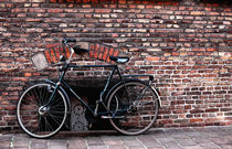Bike in Bruges von John Rizzuto