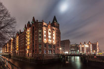 Speicherstadt bei Vollmond von Simone Jahnke