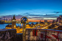 Sonnenuntergang am Stintfang Landungsbrücken Hamburg von Dennis Stracke