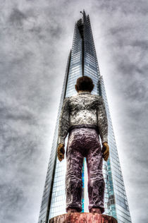 The Shard and Man Statue by David Pyatt