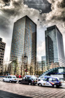 Canary Wharf London by David Pyatt