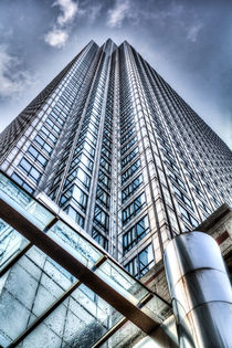 Canary Wharf Tower by David Pyatt