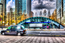 Taxi at Canary Wharf von David Pyatt