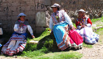 Frauen im ColcaCanyon by reisemonster