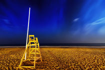 Night beach by Maxim Khytra