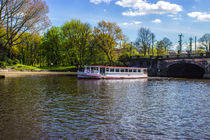 Alsterdampfer in der Hamburger Alster von Dennis Stracke