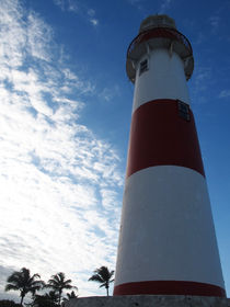 Turm, rot - weiß von reisemonster