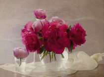 peonies and roses von Franziska Rullert