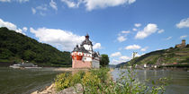 Pflaz, Burg Gutenfels und Schiff bei Kaub am Rhein von buellom