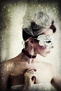 Masquerade by spokeninred