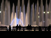 Fountains and Silhouettes von cinema4design