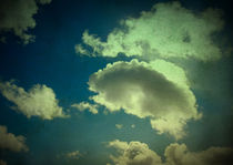 Retro clouds 3 von Steve Ball