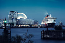Queen Mary II + Hafencity by Stefan Bischoff