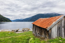 Bootsschuppen am Storfjord von Rico Ködder