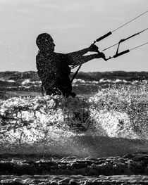 Kitesurfing by Roger Green