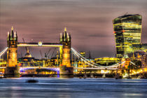 Tower Bridge and the walkie talkie von David Pyatt