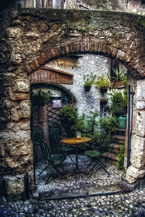 Welcome in Malcesine town by Milan Cernak